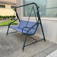 Dondolo L  190 P 117 H 155 con cuscini nuovi