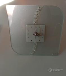 Orologio in vetro