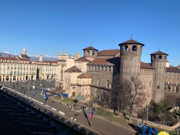 Negozio a Torino Via San Massimo 2 locali