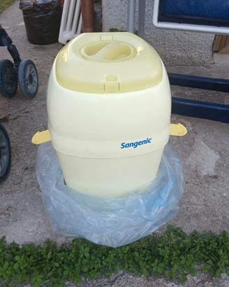 passeggino,seggiolone porta pannolini sporchi 