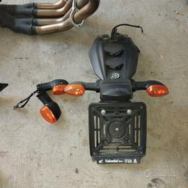 porta targa frecce yamaha xj6 2011 