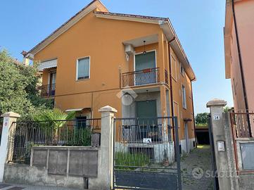 PORZIONE DI BIFAMILIARE A VERDERIO