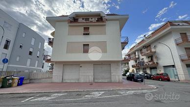 MULTILOCALE A GROTTAMMARE