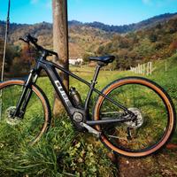 CUBE REACTION HYBRID