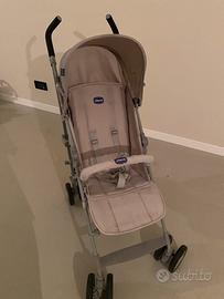Passeggino leggero chicco