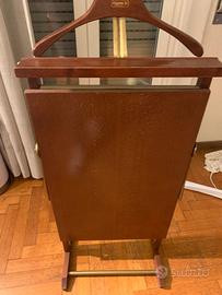 Appendi abiti in legno