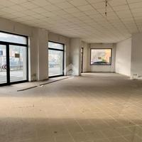 NEGOZIO A SAN COLOMBANO CERTENOLI