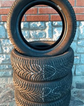 Kleber Krisalp HP3 185/55 R15 - 4 Gomme Invernali