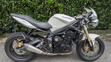 Triumph street triple 675