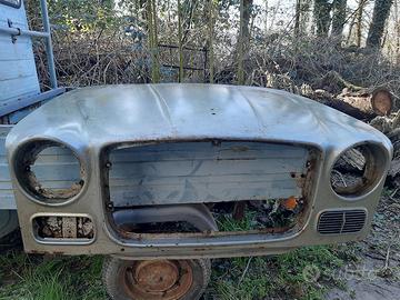 Jaguar XJ6 4.2   1968  Cofano  completo