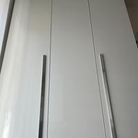 Armadio su misura bianco lucido - design moderno