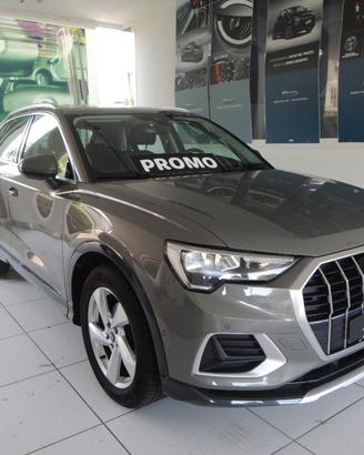 AUDI Q3 35 TDI Business Advanced