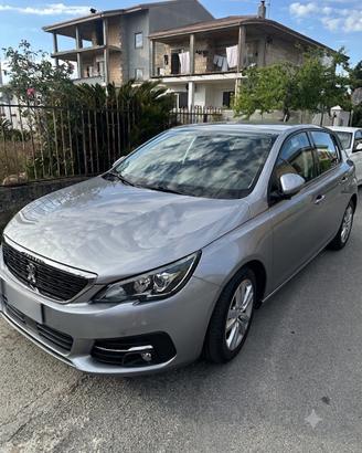 Peugeot 308 1.5 BlueHdi 130 CV automatico 2019