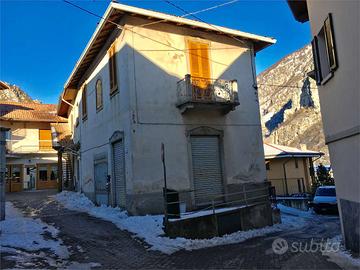 Casa indipendente a Ballabio in Valsassina