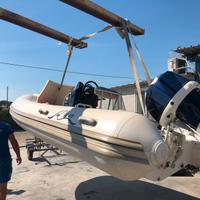 Gommone Arimar 470 s insieme a carrello