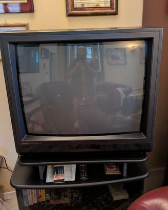 TV MIVAR 32"