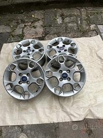 Cherchi il lega 16 orginiali Ford Fiesta