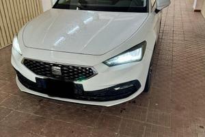 Seat Leon sportstourer 1.5 eTSI DSG 150cv mh