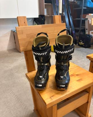 Scarpone sci alpinismo Dinafit