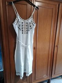 abito estivo con bretelline Nafnaf