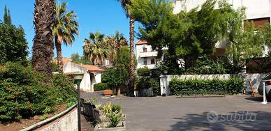 Aci Castello 3 vani in residence con posto auto