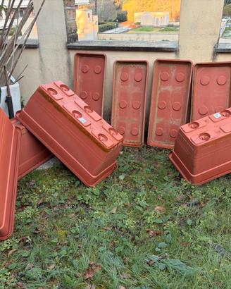 4 vasi e sottovasi 100x40x40 in plastica