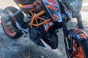ktm duke 390