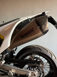 Terminale akrapovic omologato husqvarna 701 ktm690