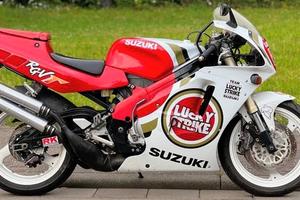 Suzuki RGV 250