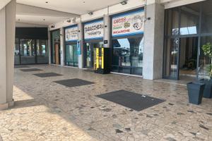 Lungomare Tavernetta Ampia Bottega