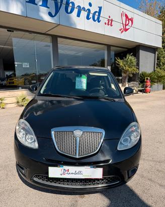 Lancia Ypsilon 1.3 MJT 75 CV Platinum