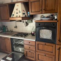 Cucina in Legno Massello (noce)