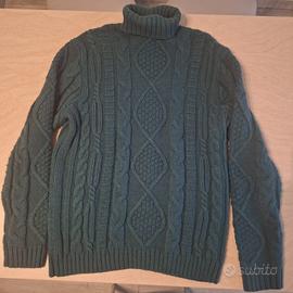 Maglione a trecce collo alto