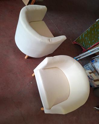 coppia di poltroncine a pozzetto