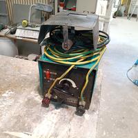 Saldatrice ad elettrodo 220 V