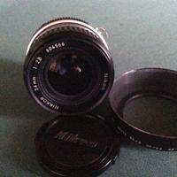 Nikon obiettivo  ai F 2,8   24MM