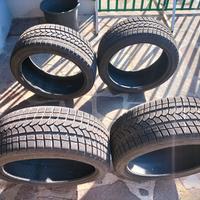 4 gomme invernali 225/40 R18 92V