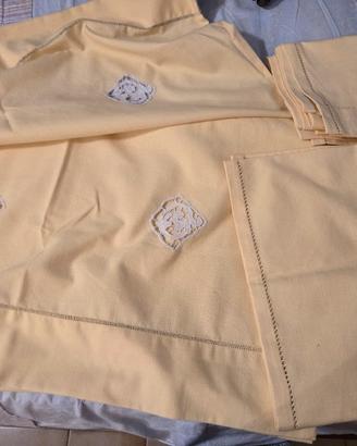 Set 3 tende gialle con pizzo bianco
