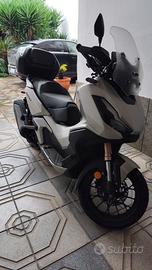 HONDA ADV