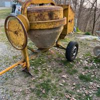 Betoniera trainabile 350 litri