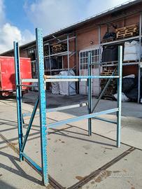Scaffale in metallo per garage e cantina