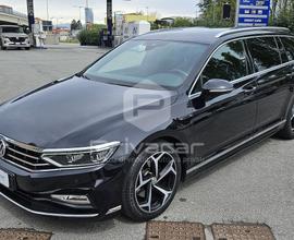 VOLKSWAGEN Passat Variant 2.0 TDI SCR 190 CV DSG E