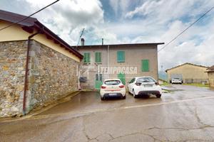 TERRATETTO INDIPENDENTE CON AMPIA CANTINA A LIZZO