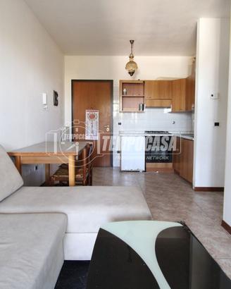 Mini appartamento con terrazzo, zona Pappagnocca