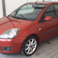 Ford Fiesta 1.6 tdci 90 cv titanium