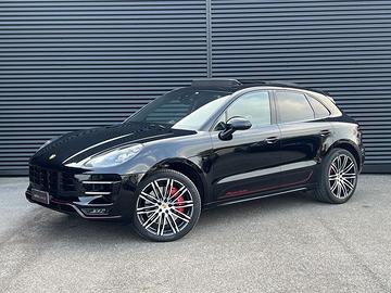 Porsche Macan Turbo 3.6 Performance Edition 4...