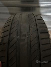 Copertone 225/45/17 al 50%