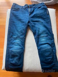 Pantaloni moto