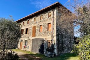 CASA TIPICA FRIULANA TRICAMERE CON AMPIO TERREN...