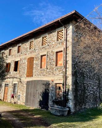 CASA TIPICA FRIULANA TRICAMERE CON AMPIO TERREN...